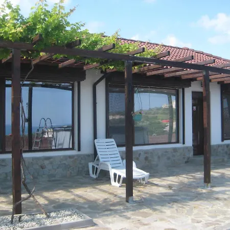 Sunrise Villa *