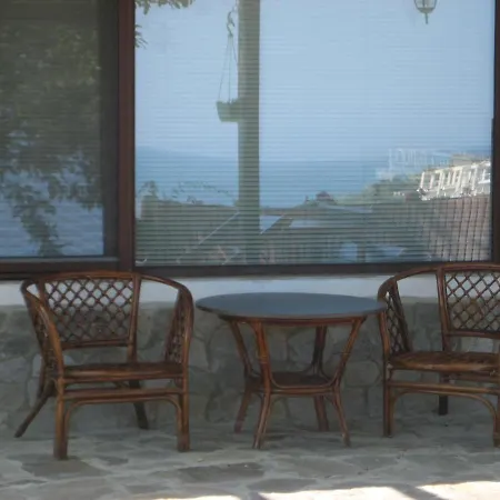 Sunrise Villa *